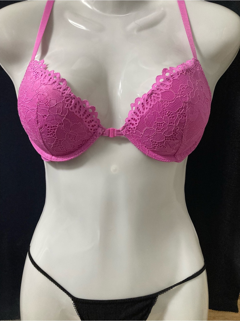 La Senza Obsession Pink Lace Push Up Plunge Bra 32C Front Closure